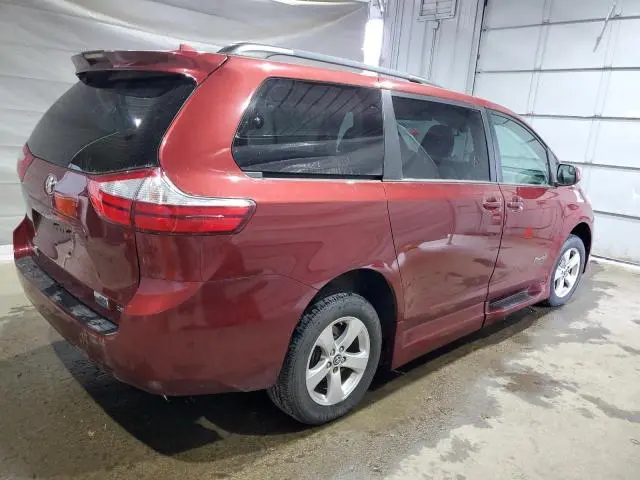 2018 TOYOTA SIENNA LE  