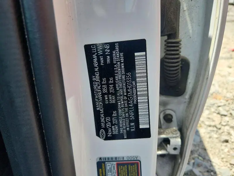 2021 HYUNDAI ELANTRA SE  