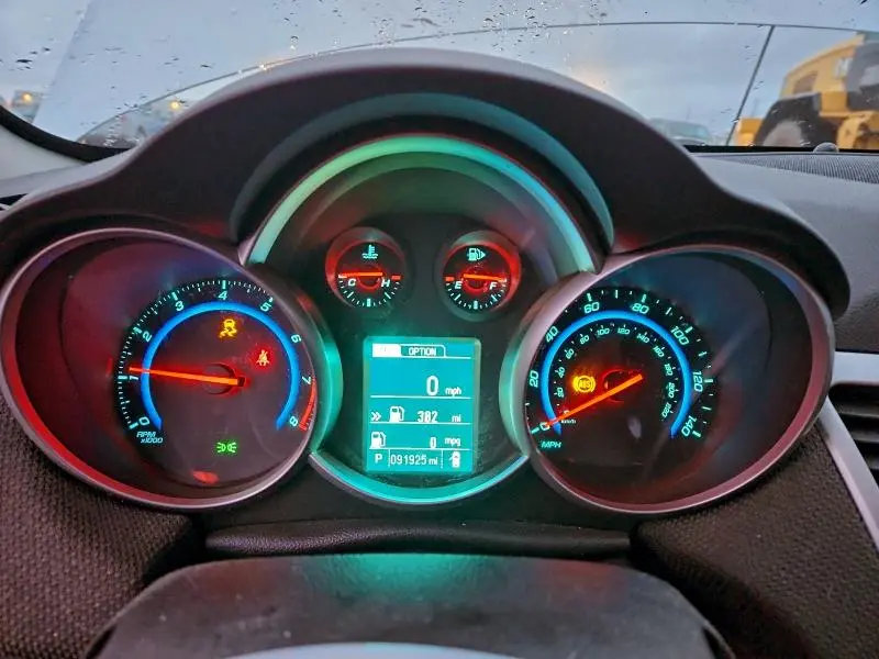 2015 CHEVROLET CRUZE LT  