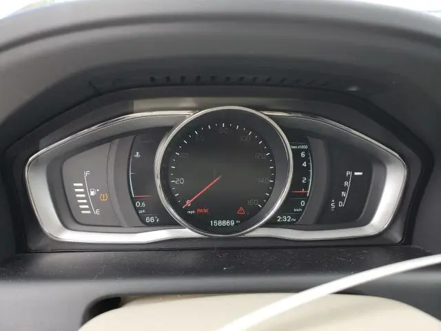 2015 VOLVO XC60 T6 PREMIER  