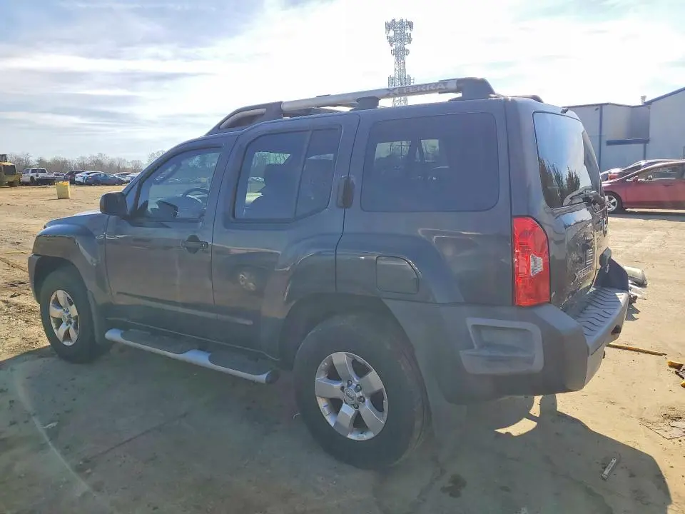 2010 NISSAN XTERRA X  