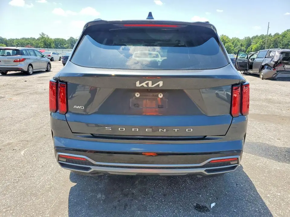 2022 KIA SORENTO SX  