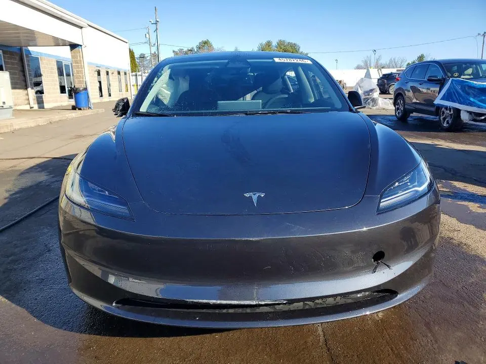 2025 TESLA MODEL 3   
