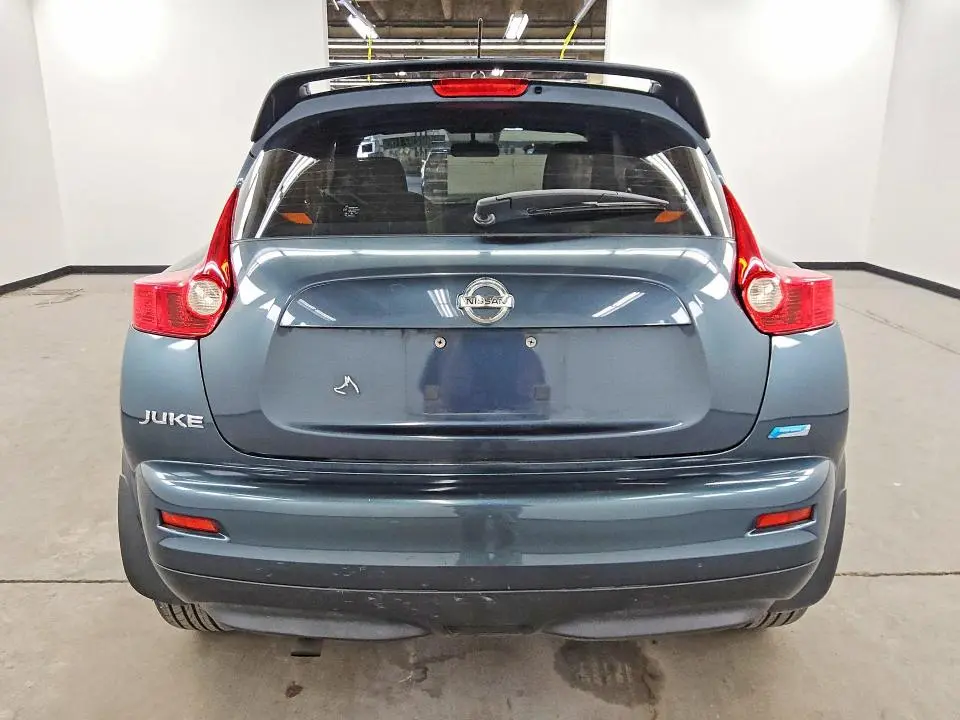 2014 NISSAN JUKE S  