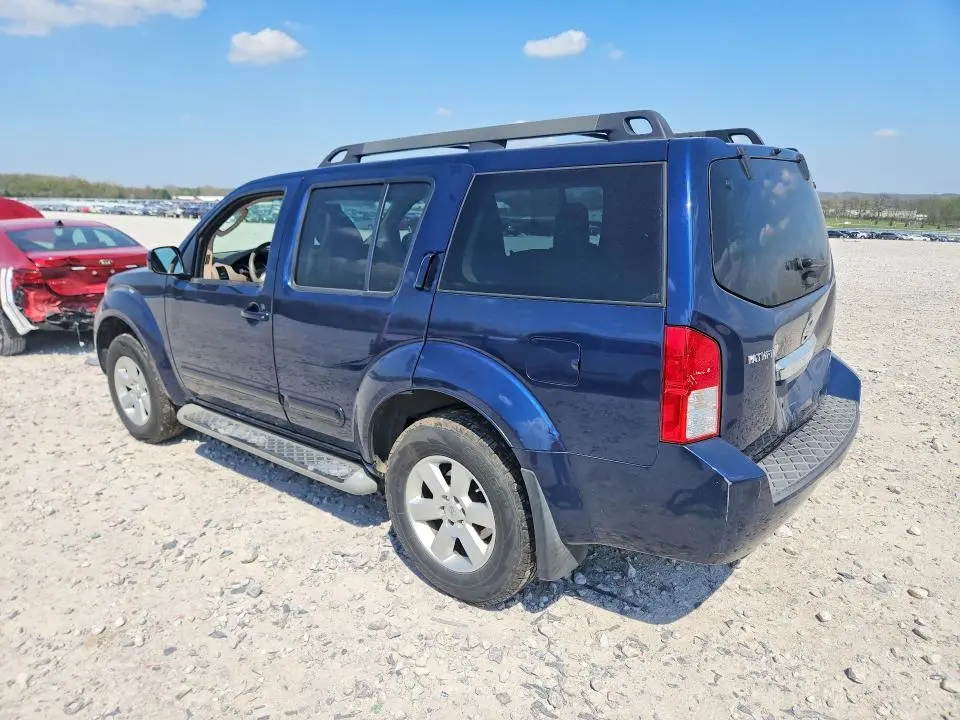 2012 NISSAN PATHFINDER S  