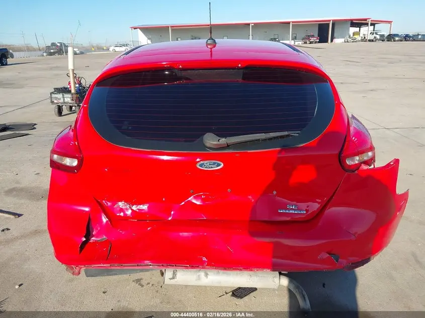 2016 FORD FOCUS SE