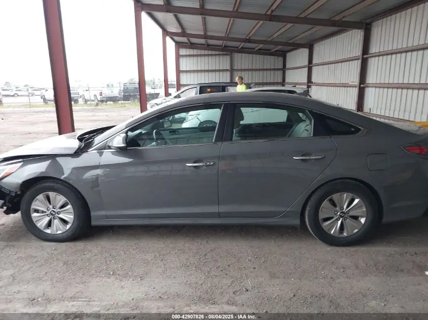 2019 HYUNDAI SONATA HYBRID SE