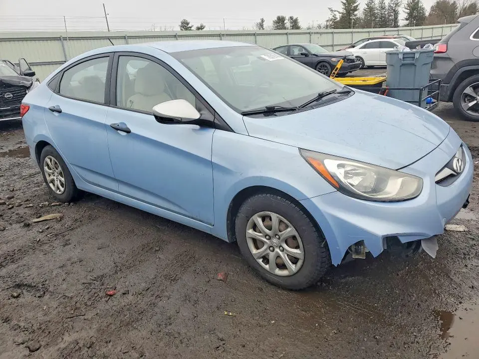 2012 HYUNDAI ACCENT GLS  