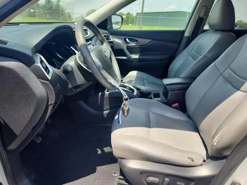 2014 NISSAN ROGUE SV  