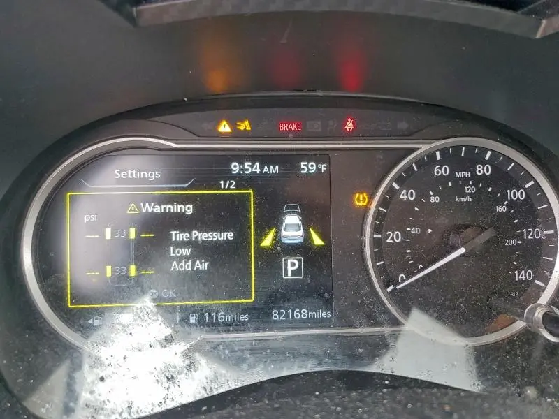 2020 NISSAN VERSA SV  