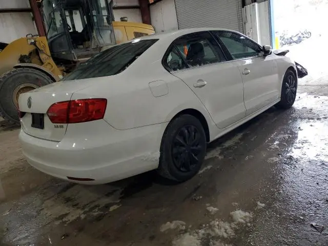 2013 VOLKSWAGEN JETTA SE  