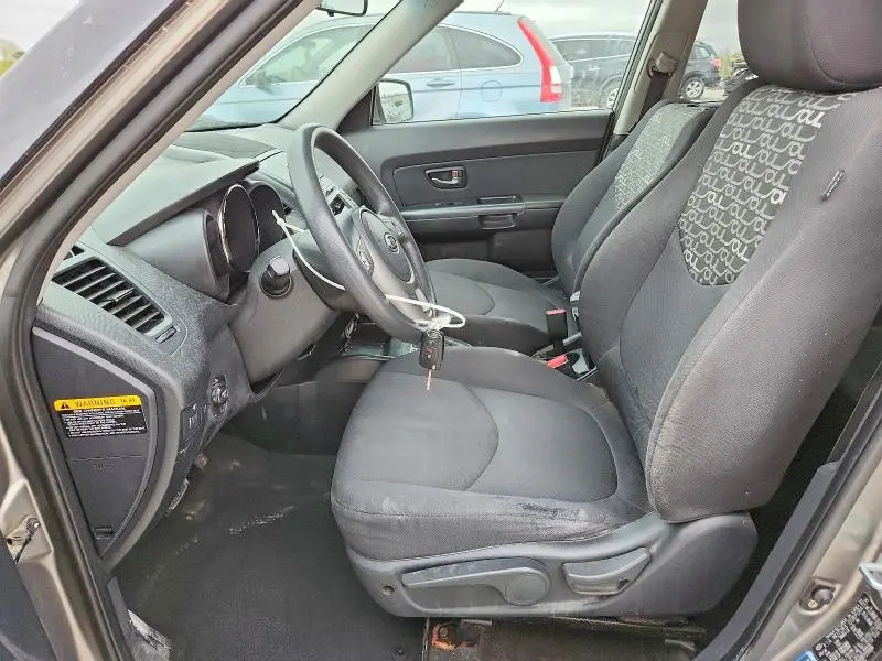 2011 KIA SOUL +  