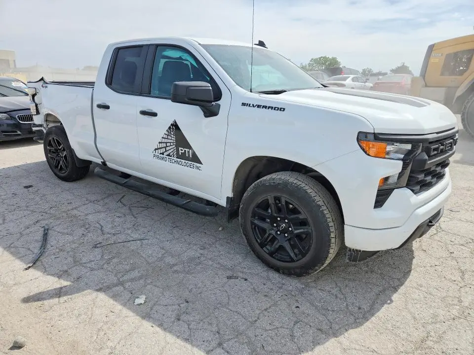 2022 CHEVROLET SILVERADO K1500 CUSTOM  