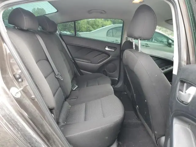 2017 KIA FORTE LX  