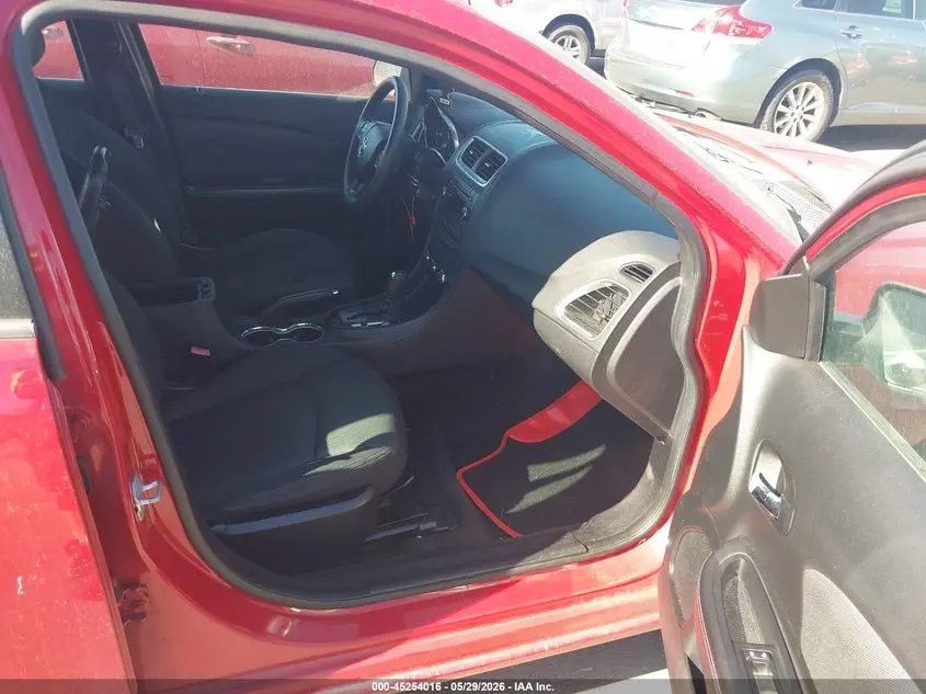 2013 DODGE AVENGER SE