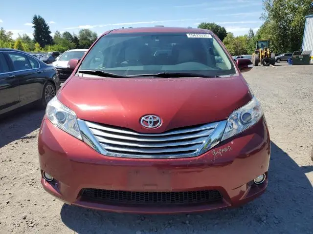 2014 TOYOTA SIENNA XLE  