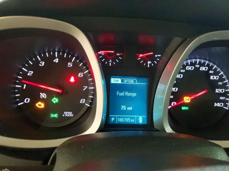 2017 CHEVROLET EQUINOX LT  