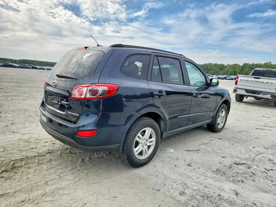 2010 HYUNDAI SANTA FE GLS  