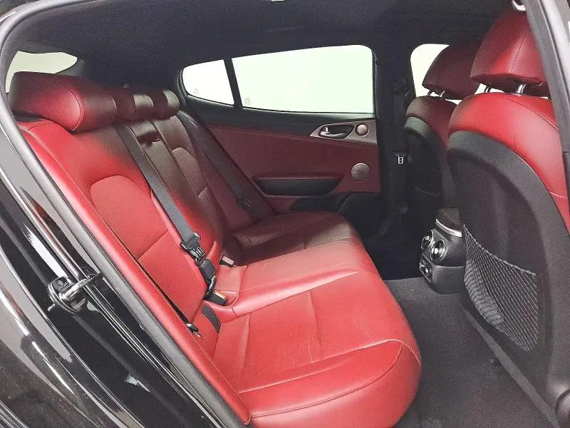 2020 KIA STINGER GT1  