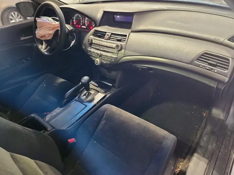 2010 HONDA ACCORD LX  