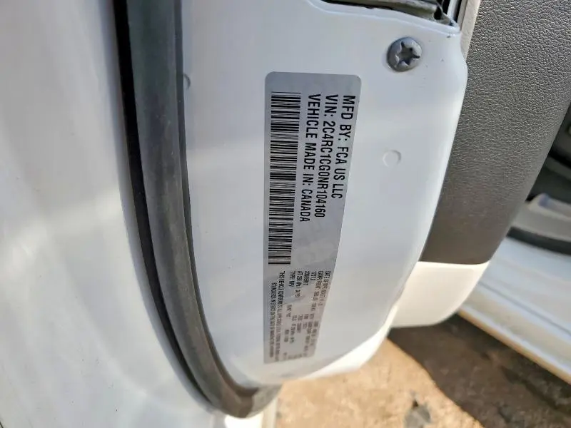 2022 CHRYSLER VOYAGER LX  