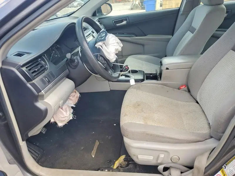 2014 TOYOTA CAMRY LE  
