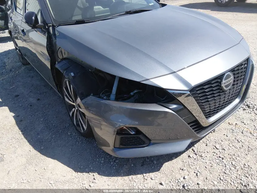 2020 NISSAN ALTIMA SR FWD