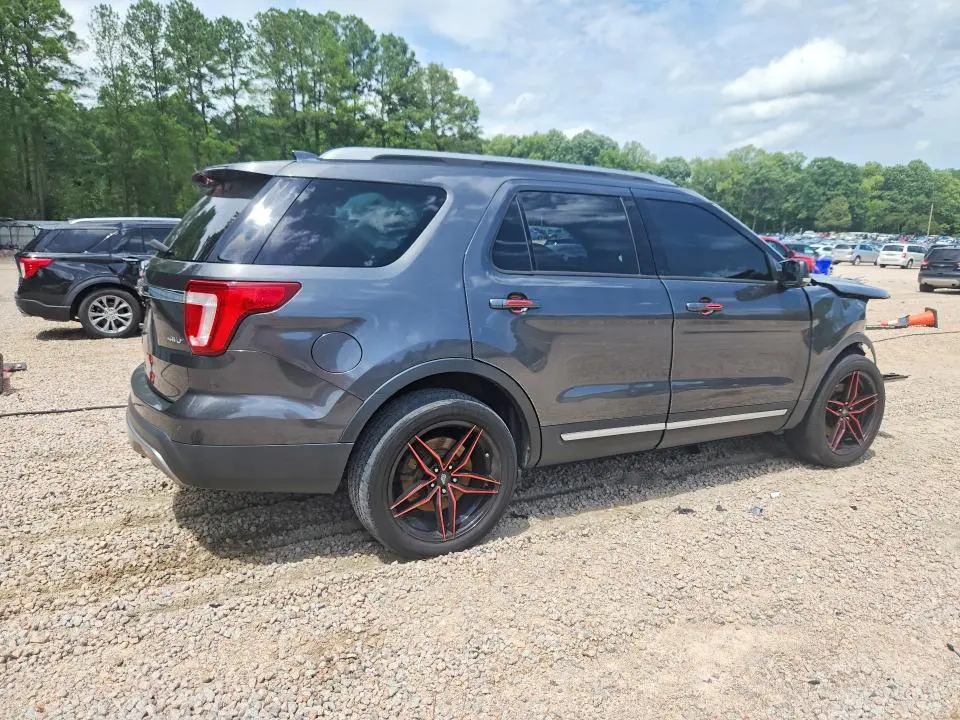 2016 FORD EXPLORER XLT  