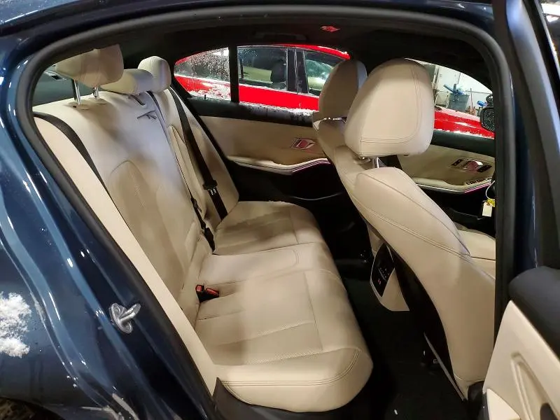2025 BMW 330XI   
