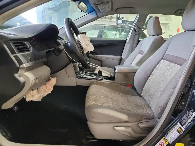 2013 TOYOTA CAMRY LE  