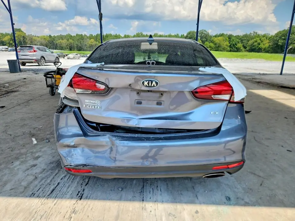 2018 KIA FORTE EX  