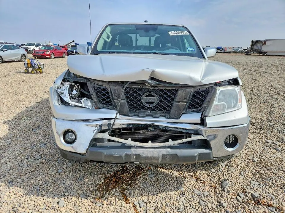 2019 NISSAN FRONTIER SL  