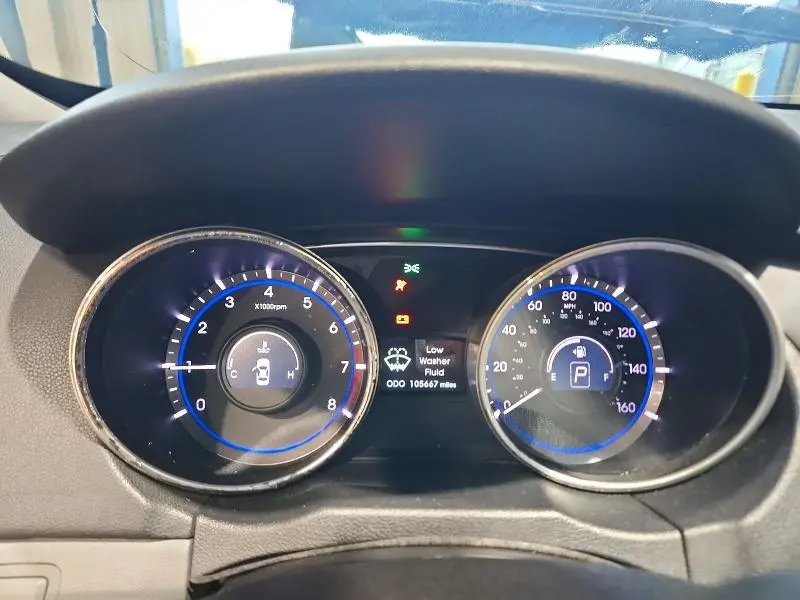 2012 HYUNDAI SONATA GLS  