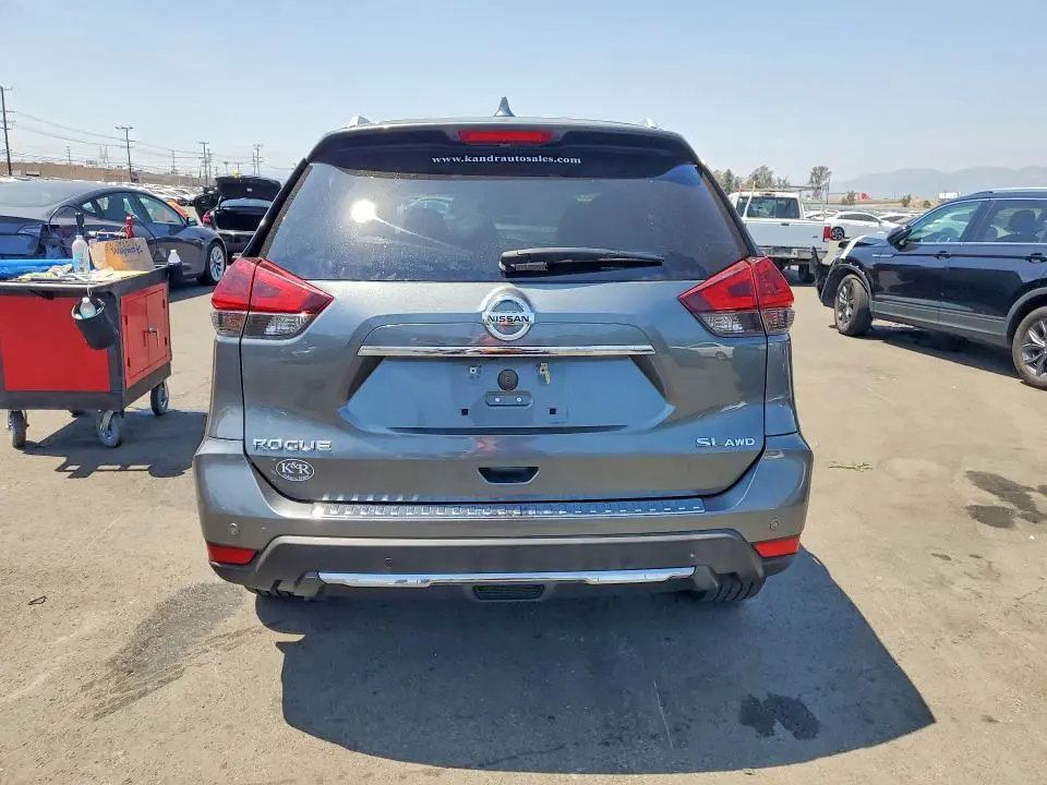 2020 NISSAN ROGUE SL  