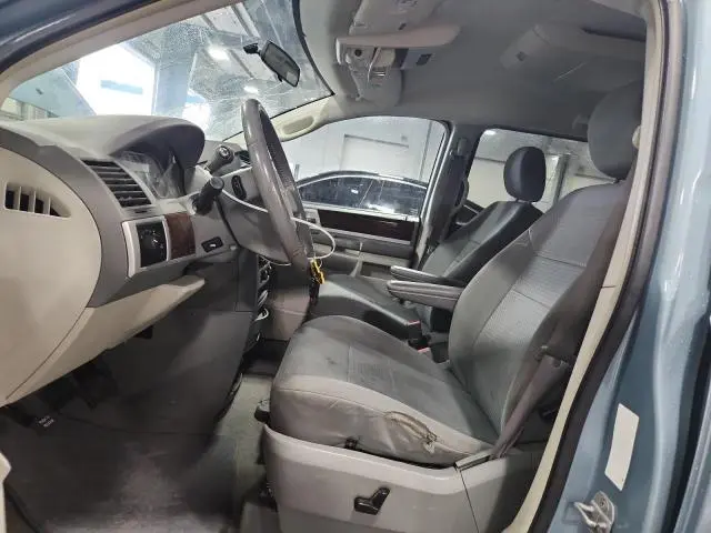 2010 CHRYSLER TOWN & COUNTRY TOURING  