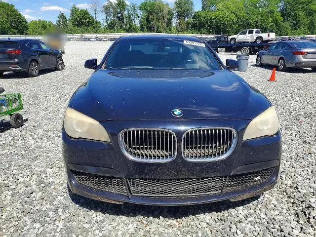 2011 BMW 750 XI  