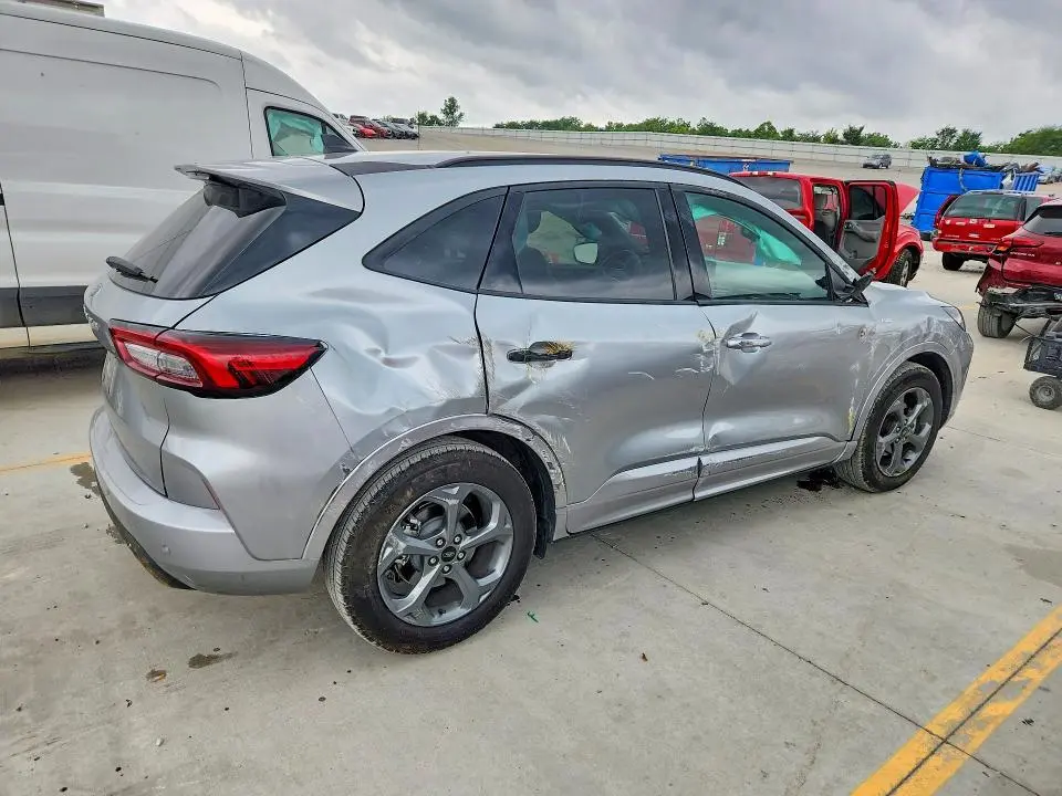 2024 FORD ESCAPE ST LINE  