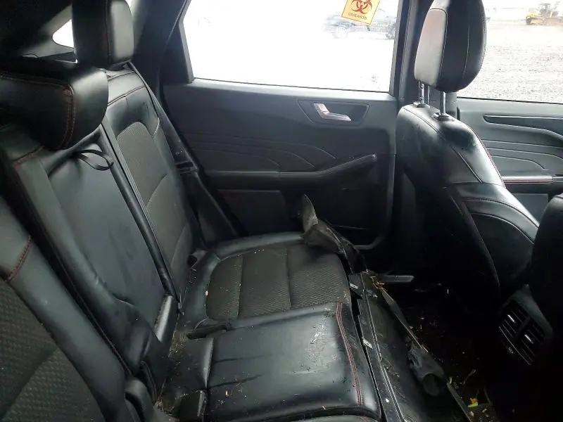 2023 FORD ESCAPE ST LINE  