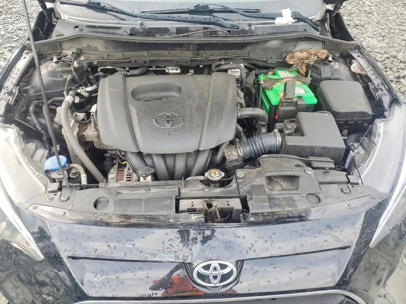 2019 TOYOTA YARIS LE  