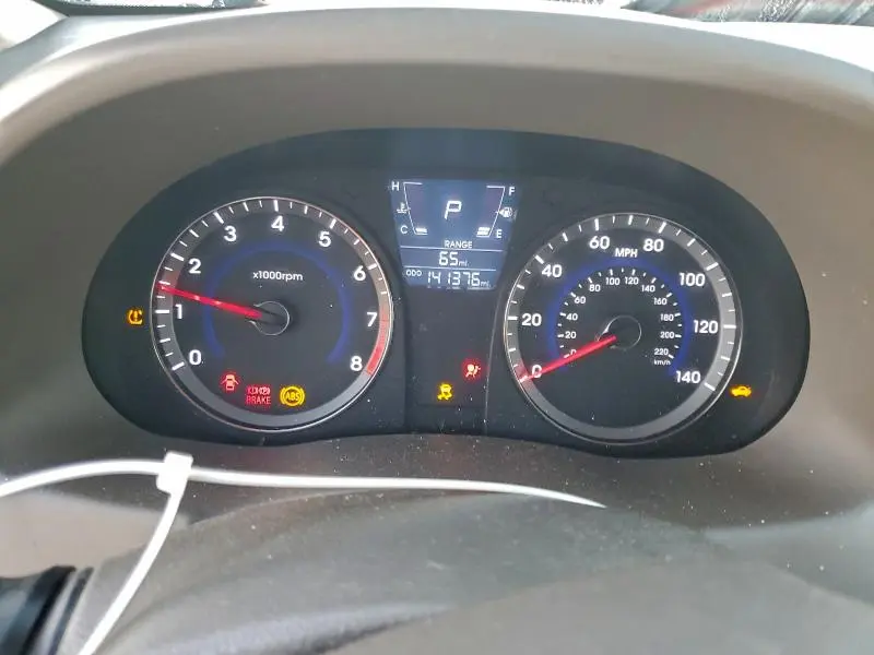 2012 HYUNDAI ACCENT GLS  