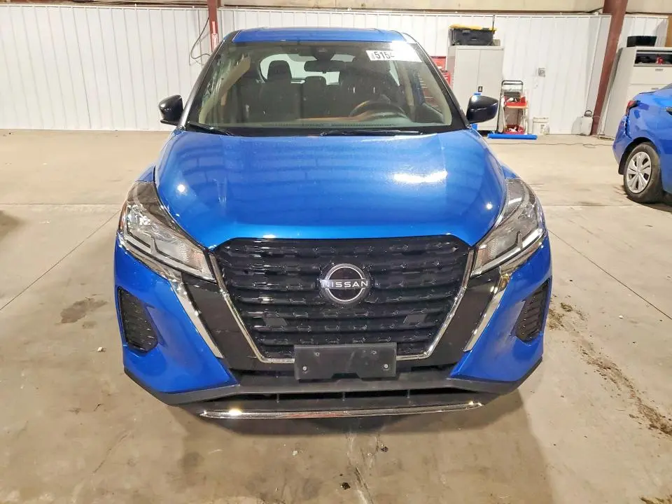 2024 NISSAN KICKS S  