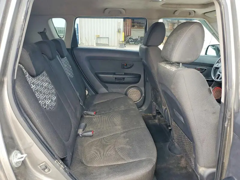 2010 KIA SOUL +  
