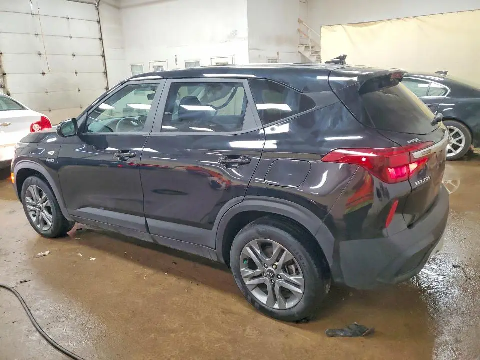 2021 KIA SELTOS LX  