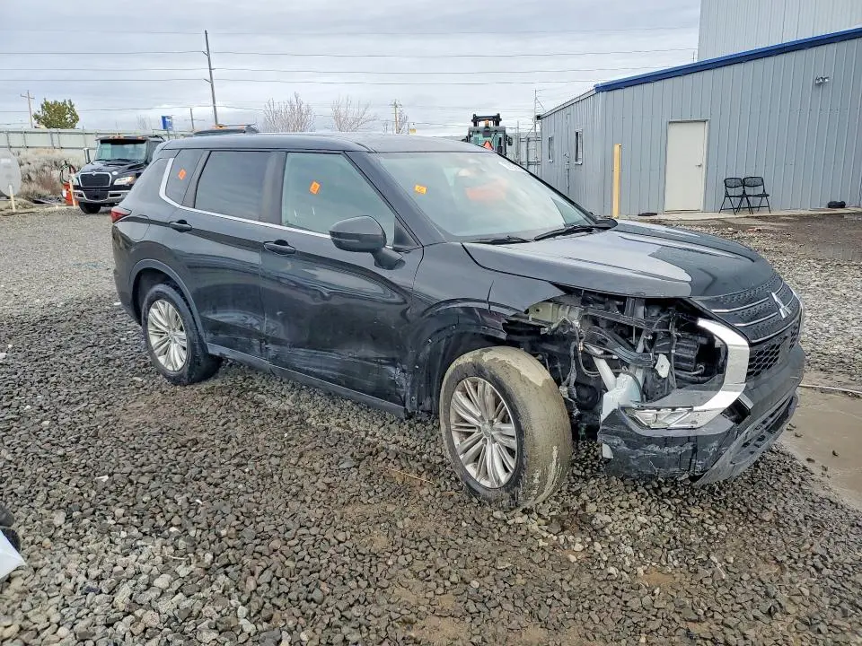 2022 MITSUBISHI OUTLANDER ES  