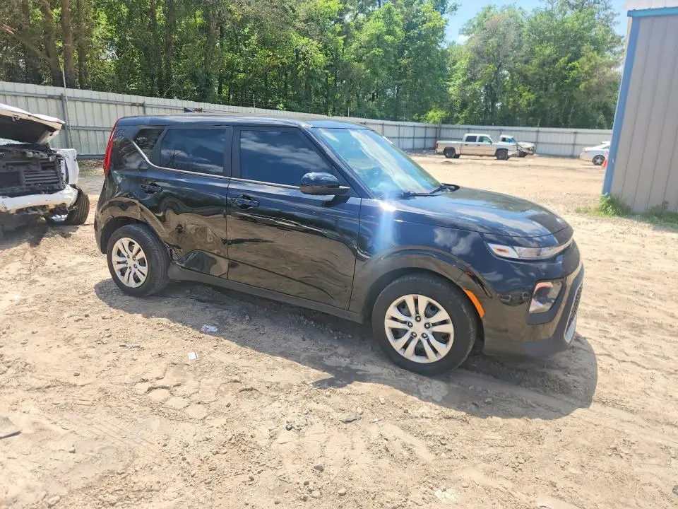 2021 KIA SOUL LX  