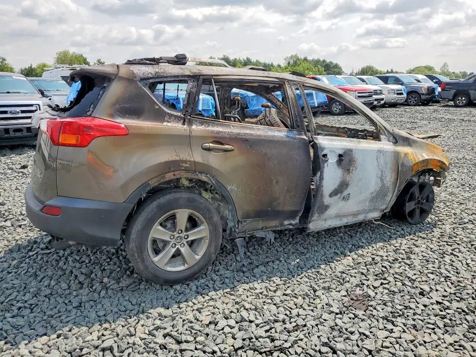 2015 TOYOTA RAV4 XLE  