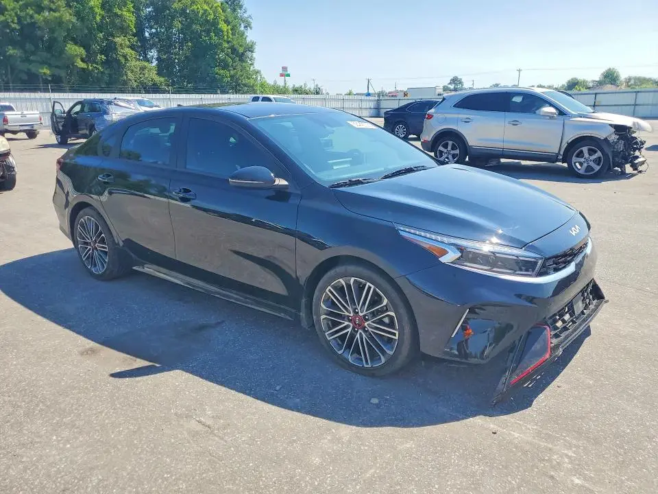 2024 KIA FORTE GT  