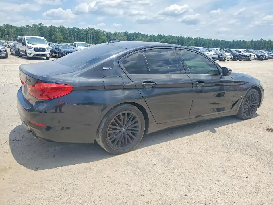 2018 BMW 530E   
