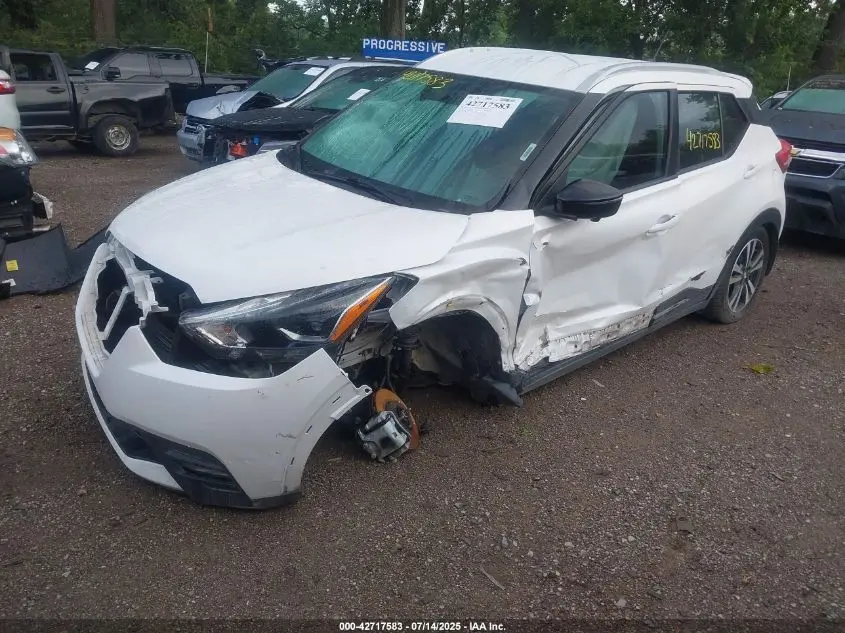 2018 NISSAN KICKS SR