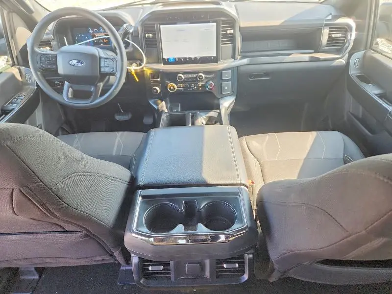 2024 FORD F150 STX  